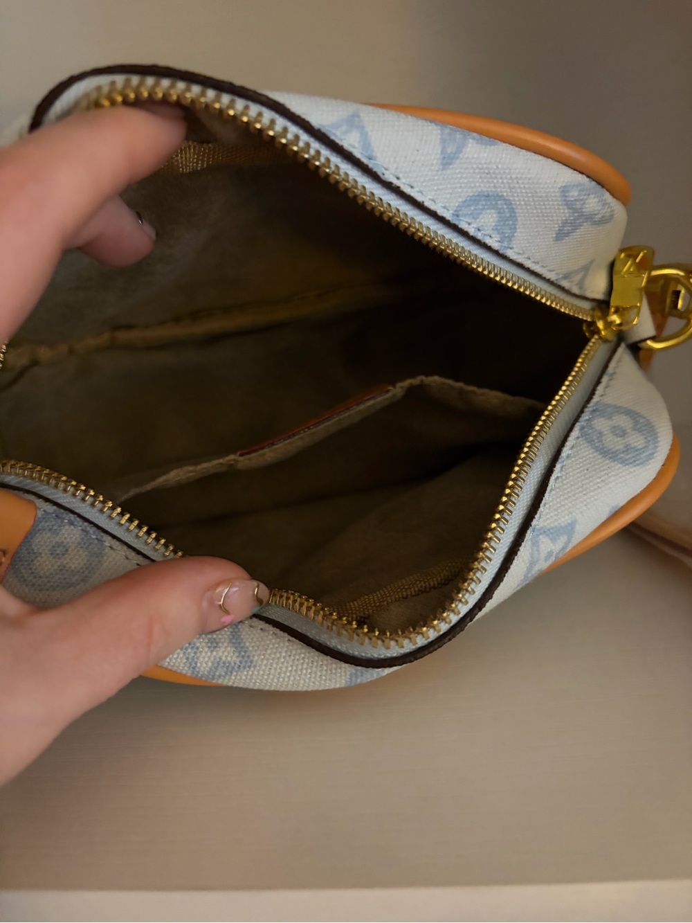 Designer-Inspired White & Tan Crossbody Bag
